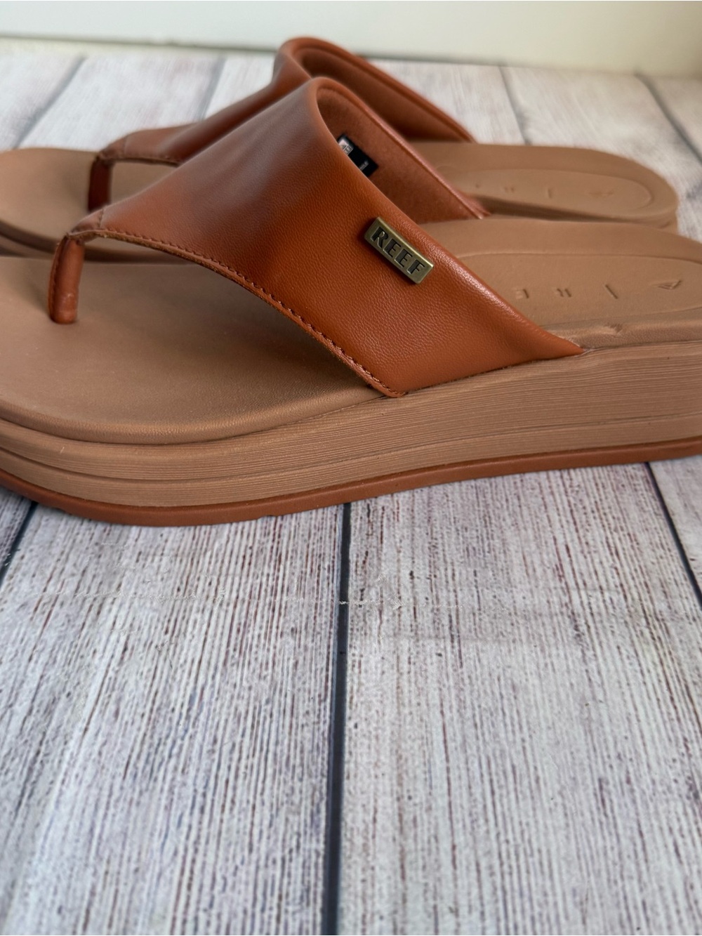 REEF Aura Serenity Platform Flip Flop Shoes 8 - Picture 5 of 9